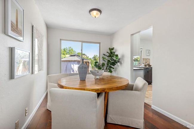 401 Arlington Circle, House other with 4 bedrooms, 3 bathrooms and 4 parking in Fairfield CA | Image 8