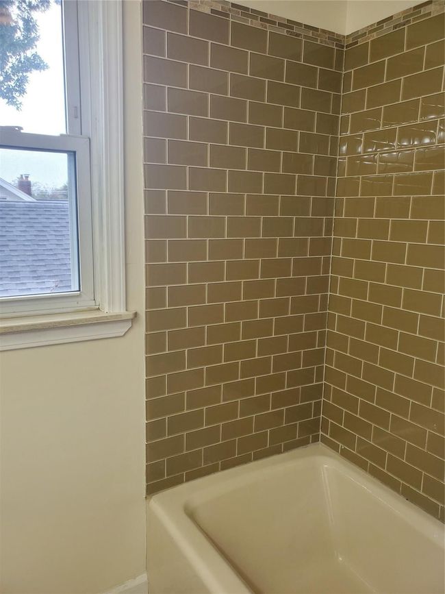 444 Maplehurst St, House other with 4 bedrooms, 1 bathrooms and null parking in Ferndale MI | Image 8