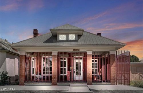 1008 E Nevada Ave, El Paso, TX, 79902-4606 | Card Image