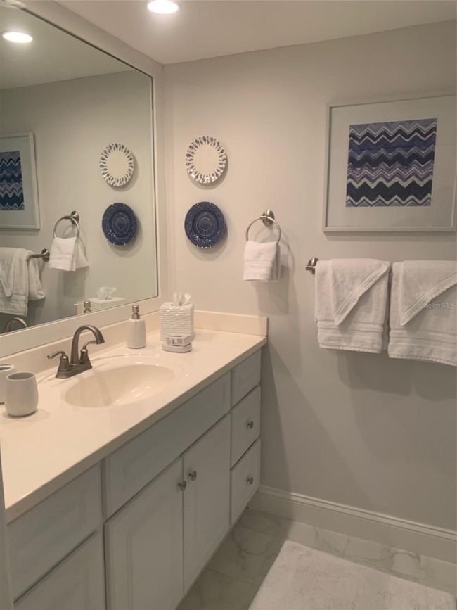 Master Bathroom | Image 12