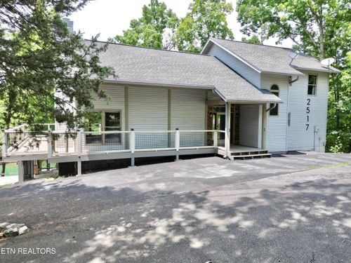 2517 Angler Way, Sevierville, TN, 37876-5801 | Card Image