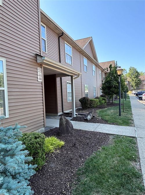 36-25 Henry W Dubois Dr, New Paltz, NY, 12561-1549 | Card Image