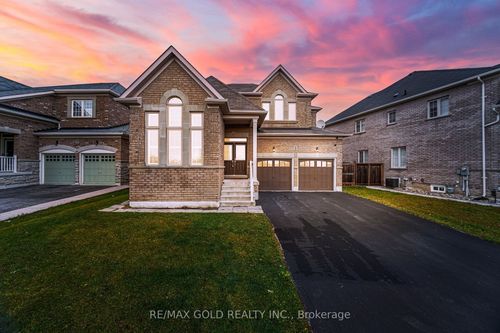 61 Birch Tree Trail, Brampton, ON, L6P3V9 | Card Image