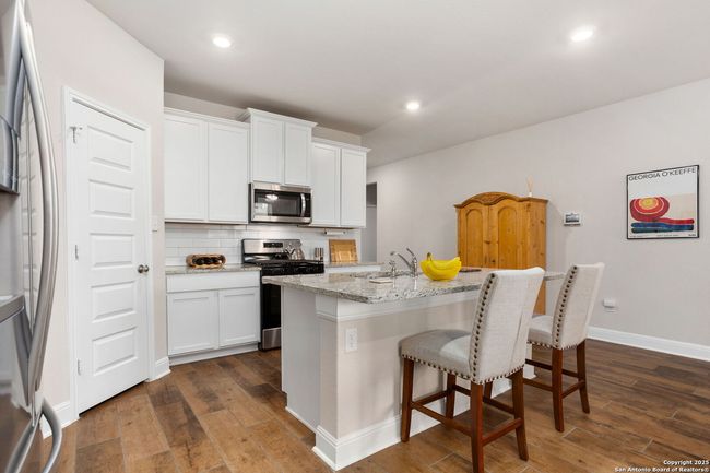 3567 Bronzed Copper, House other with 4 bedrooms, 2 bathrooms and null parking in Bulverde TX | Image 5