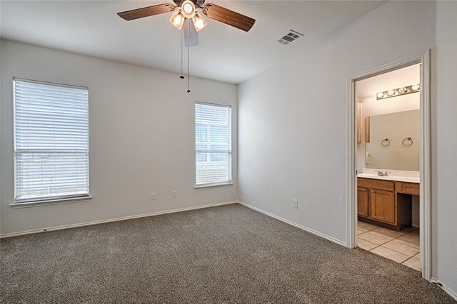 9912 Concord Dr, House other with 3 bedrooms, 2 bathrooms and null parking in Providence Village TX | Image 9