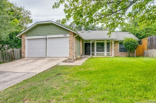 6815 Hillside Peak, San Antonio, TX, 78233-3870 | Card Image