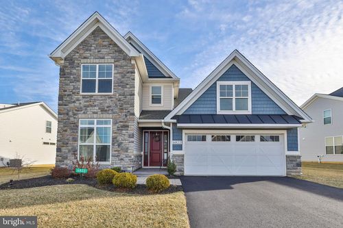 6822 Sycamore Dr, BATH, PA, 18014-7816 | Card Image