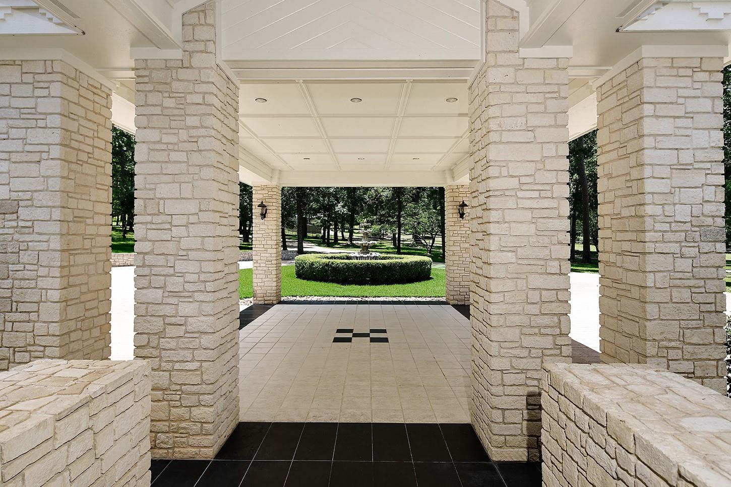 Residential in Willis 4