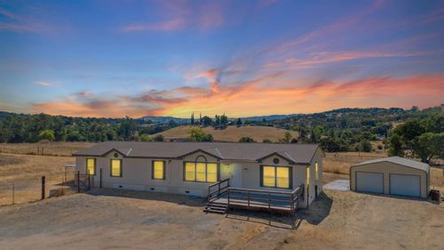 2411 Danaher Dr, Valley Springs, CA, 95252-9524 | Card Image