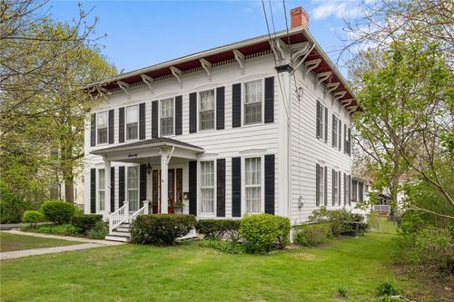 70 Cayuga St, Seneca Falls, NY, 13148-1228 | Card Image
