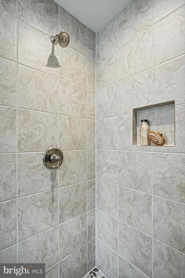 9 - 17 Heartland Blvd, House other with 3 bedrooms, 3 bathrooms and null parking in ELYSBURG PA | Image 14