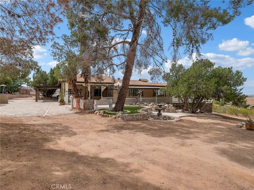 9226 Central Rd, Apple Valley, CA, 92308-8541 | Card Image
