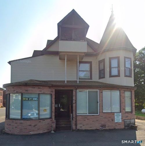 fl-1-right-1469 Thomaston Avenue, Waterbury, CT, 06704 | Card Image