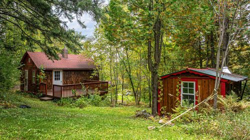 52 W Chandler St, Ely, MN, 55731-1044 | Card Image