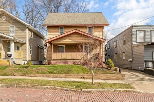 1091 Collinwood Ave, Akron, OH, 44310-1166 | Card Image