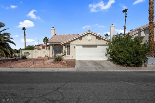 2748 Chokeberry Ct, Las Vegas, NV, 89108-8421 | Card Image