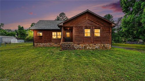 3128 Williston Rd, Walkertown, NC, 27051-9513 | Card Image