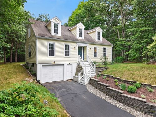 81 Moon Hill Rd, Northbridge, MA, 01534 | Card Image