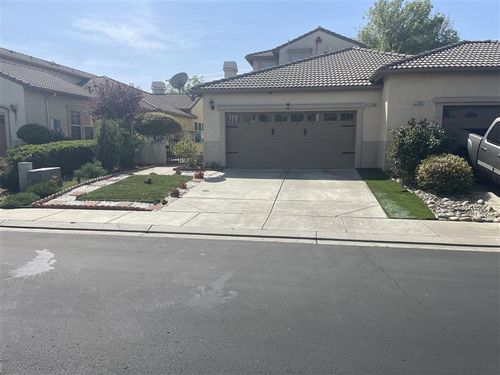 2780 Amalfi, Chowchilla, CA, 93610 | Card Image