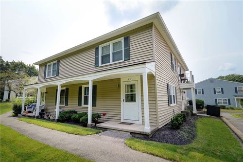 22 Falcon Ln E, Fairport, NY, 14450-3312 | Card Image