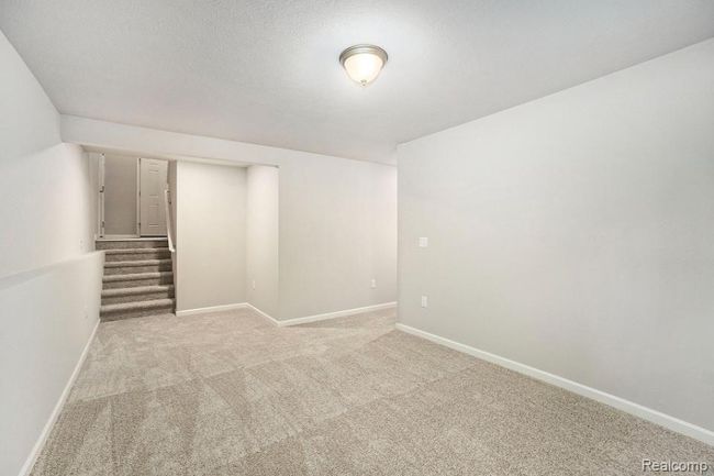 Stock photo- lower level | Image 15
