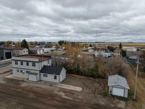 218 Main St, Burdett, AB, T0K0J0 | Card Image