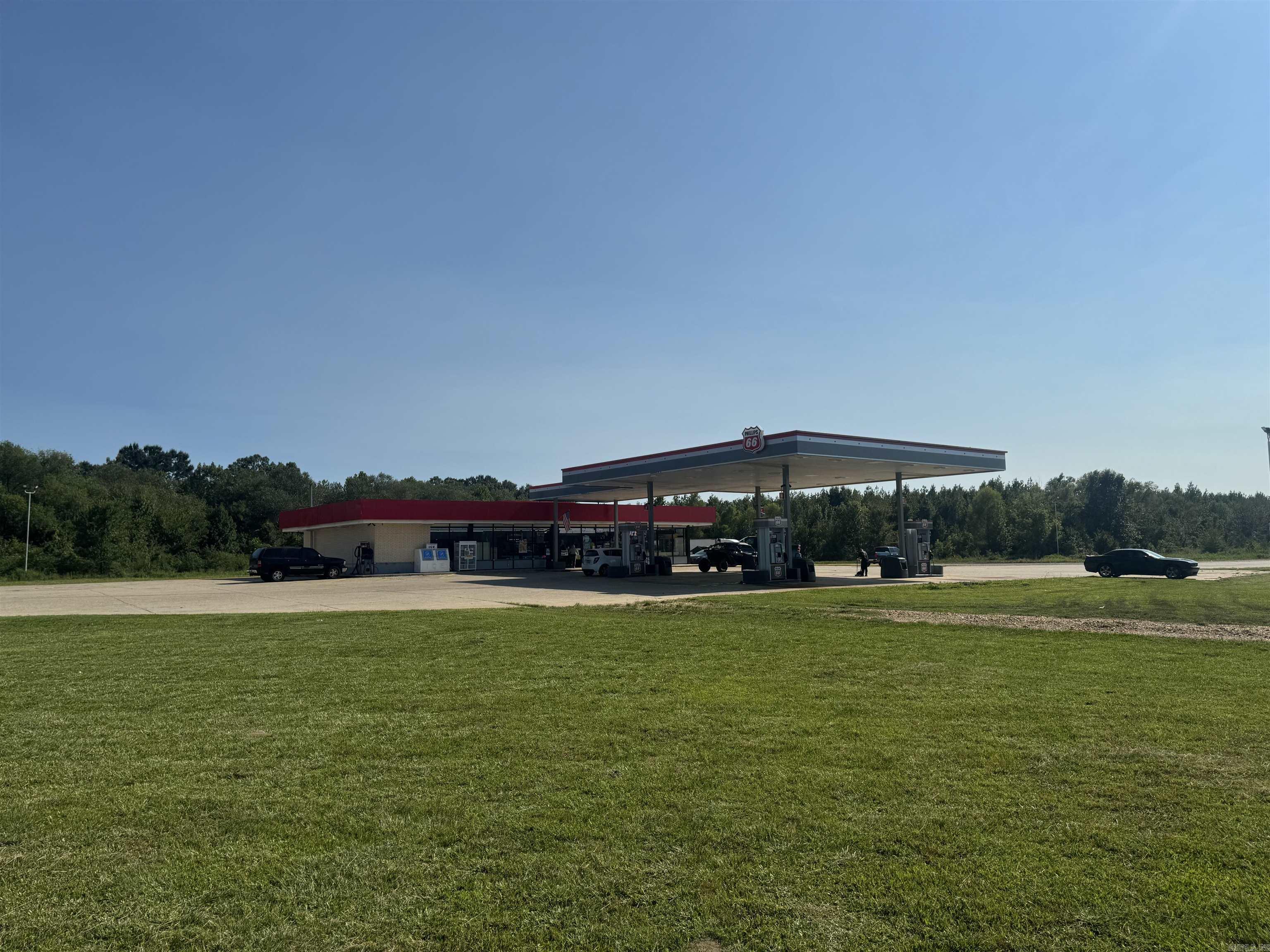 407 Highway 27 Byp, Nashville, AR 71852