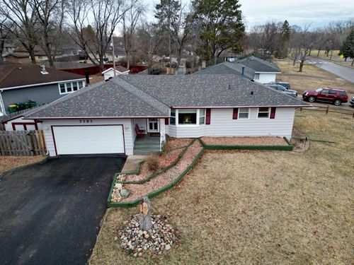7121 W Palmer Lake Cir, Brooklyn Center, MN, 55429-1401 | Card Image