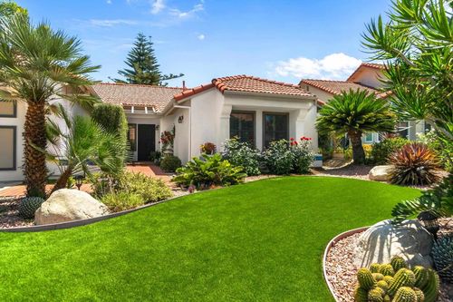 2587 Magellan Ln, Vista, CA, 92081-8710 | Card Image