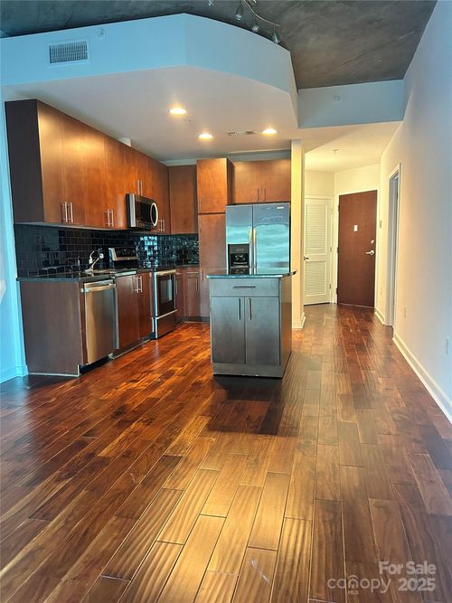 unit-1105-210 N Church St, Charlotte, NC, 28202-2264 | Card Image