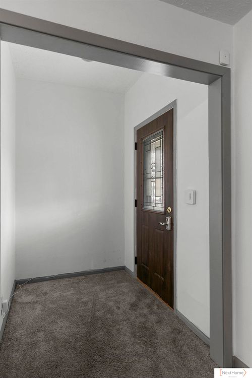 1326 Sumner St, Lincoln, NE, 68502-2353 | Card Image