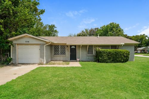 736 Treadwell Dr, Hurst, TX, 76053-6440 | Card Image