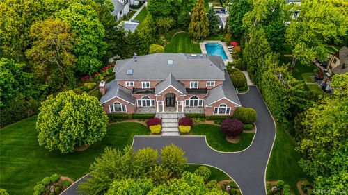 199B W Shore Rd, Great Neck, NY, 11024-1603 | Card Image