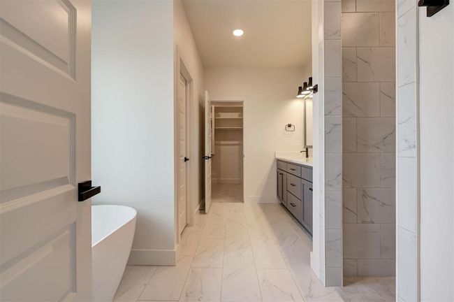 6016 Kinnick Dr, House other with 4 bedrooms, 2 bathrooms and null parking in Edmond OK | Image 21