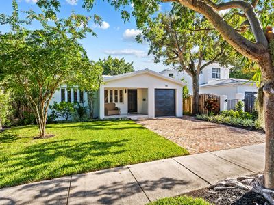 708 Se 9th St, House other with 3 bedrooms, 2 bathrooms and null parking in Fort Lauderdale FL | Image 1