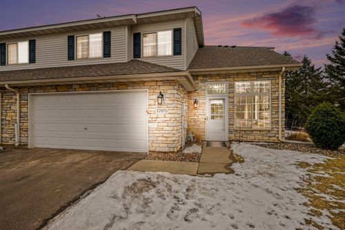 17075 Eagleview Way, Farmington, MN, 55024 | Card Image