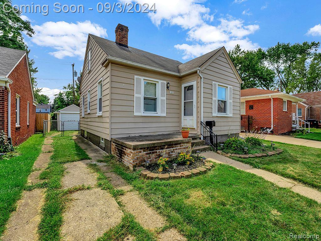 Highland St, Wyandotte, MI 48192