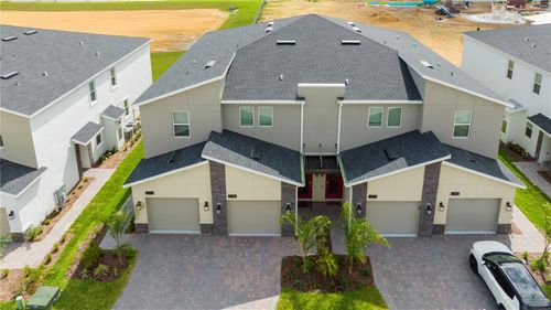 1039-1039 Splash Shot Pl, Davenport, FL, 33896 | Card Image
