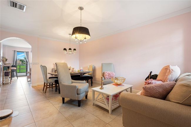 0 - 16317 Sw 71st Ter, Townhouse with 3 bedrooms, 2 bathrooms and null parking in Miami FL | Image 3
