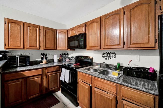 1910 Nw 72 Nd St, Home with 0 bedrooms, 0 bathrooms and 6 parking in Miami FL | Image 9