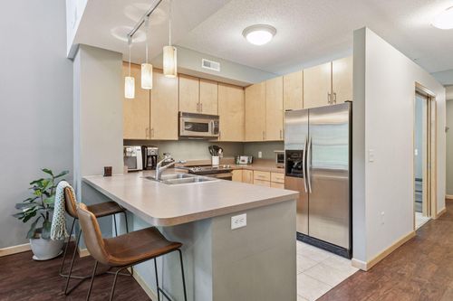 apt-37-640 Main St N, Stillwater, MN, 55082-3931 | Card Image