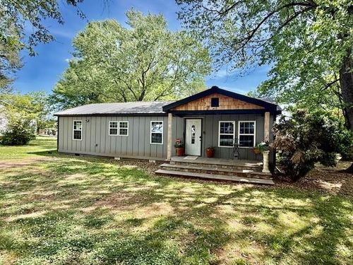 206 West Dr, Calhoun, GA, 30701-3014 | Card Image