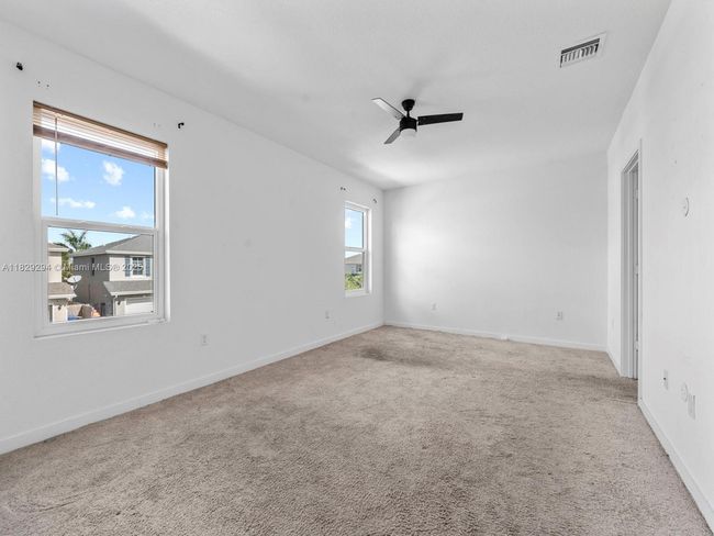 619 Ne 5 Th St, House other with 5 bedrooms, 3 bathrooms and null parking in Florida City FL | Image 20