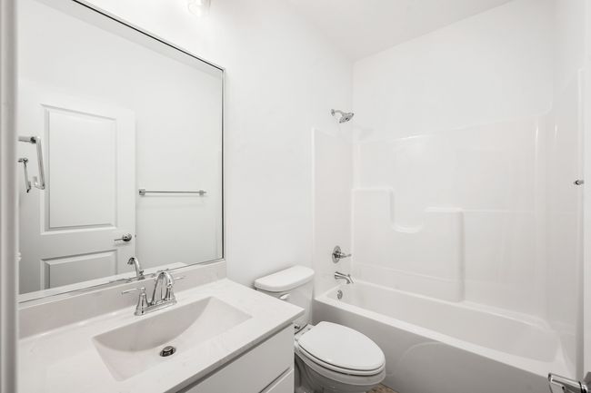 2516 Savanna Rd, House other with 3 bedrooms, 2 bathrooms and 3 parking in Bloomington IL | Image 28