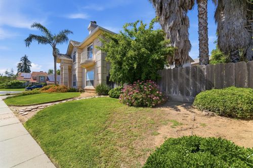 2273 Mccaffrey Ln, Riverbank, CA, 95367-3403 | Card Image