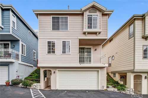 2314 241st, Lomita, CA, 90717 | Card Image