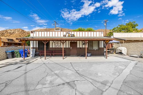 17675 Sierra Hwy, Canyon Country, CA, 91351-1631 | Card Image