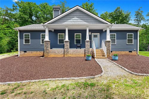 195 Centurion Ln, Pickens, SC, 29671-8020 | Card Image