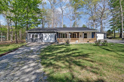 411 Trimmer Ln, Jamestown, TN, 38556-5241 | Card Image