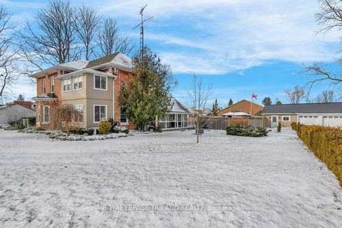 217 Shackleton St, Dutton, ON, N0L1J0 | Card Image